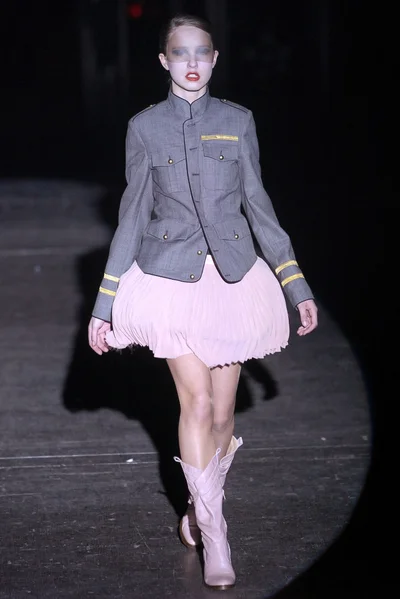 Look 27